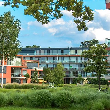 Bl Bavaria Yachtclub & Apartments Balatonlelle Exteriör bild