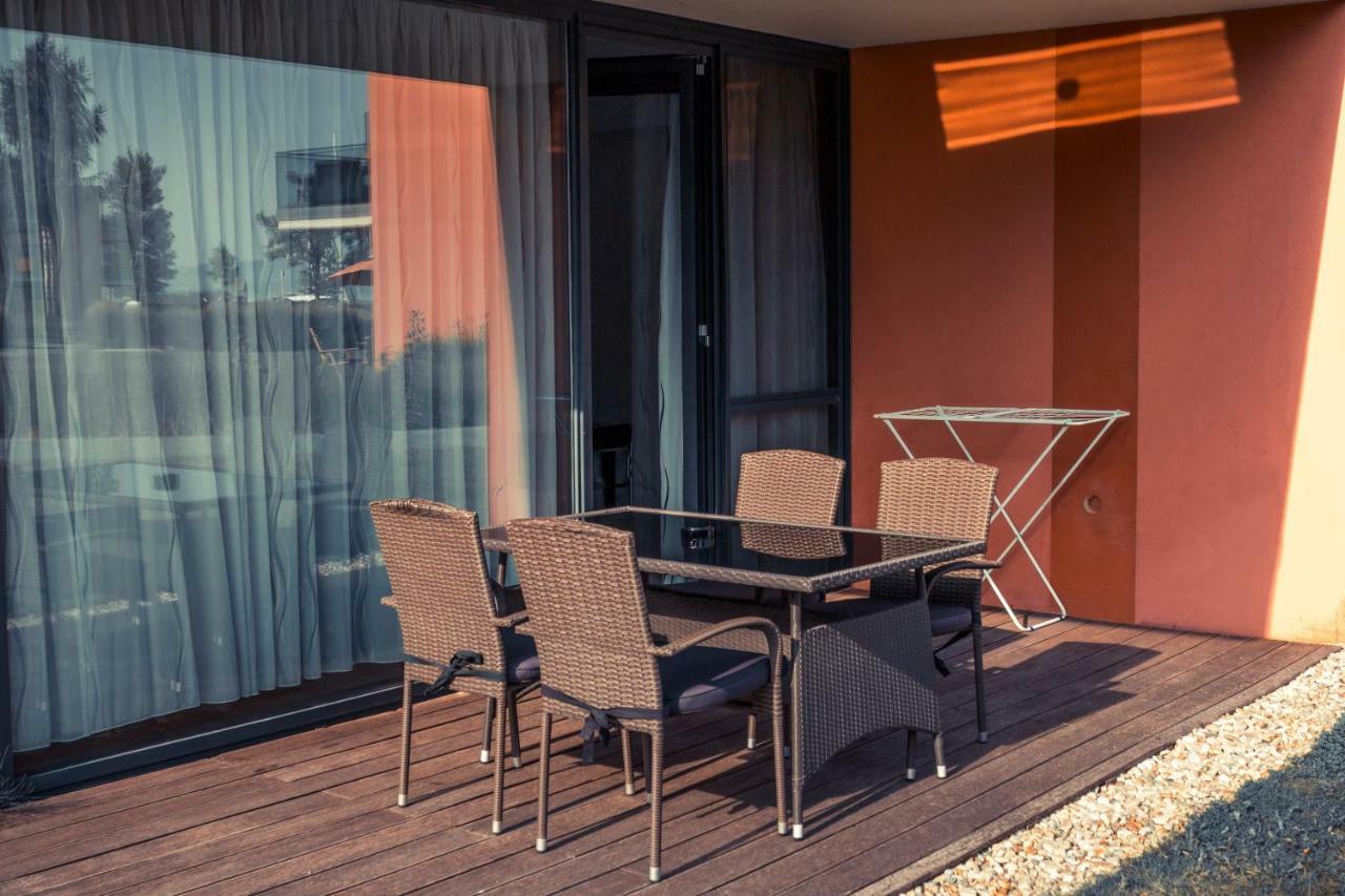 Bl Bavaria Yachtclub & Apartments Balatonlelle Exteriör bild